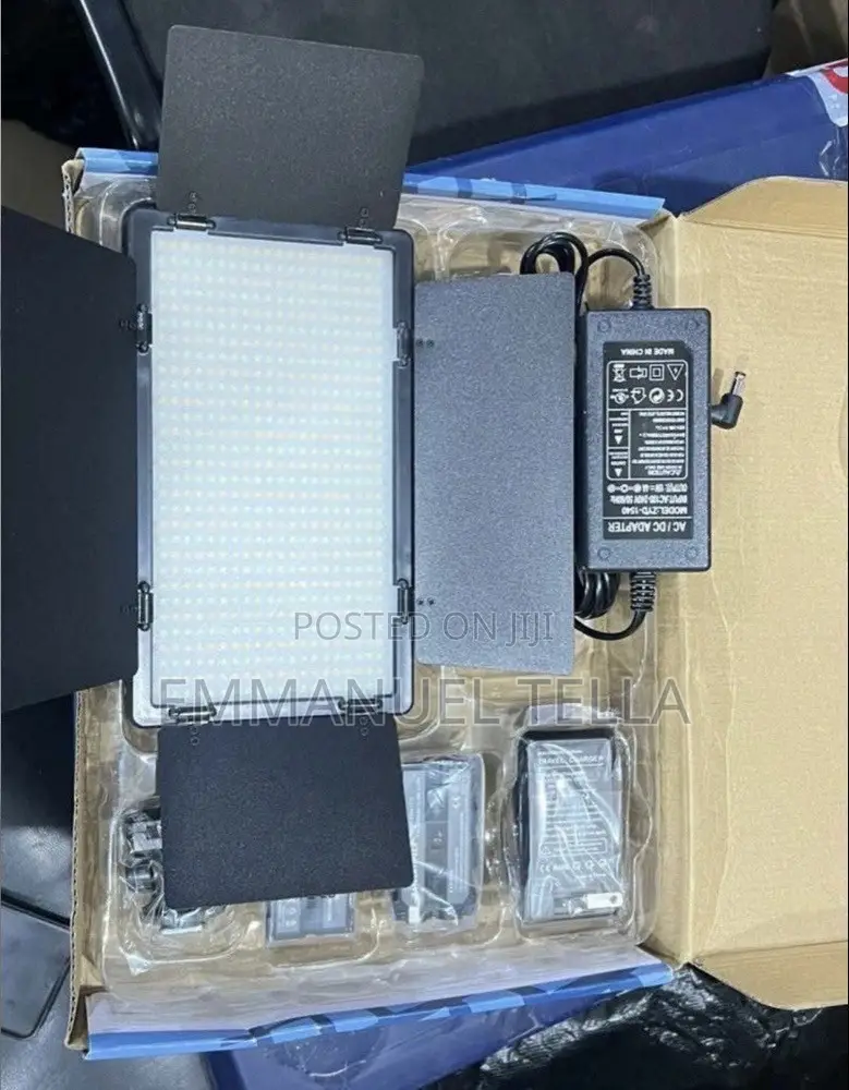 Varicolor Pro LED 600 LED Light Panel