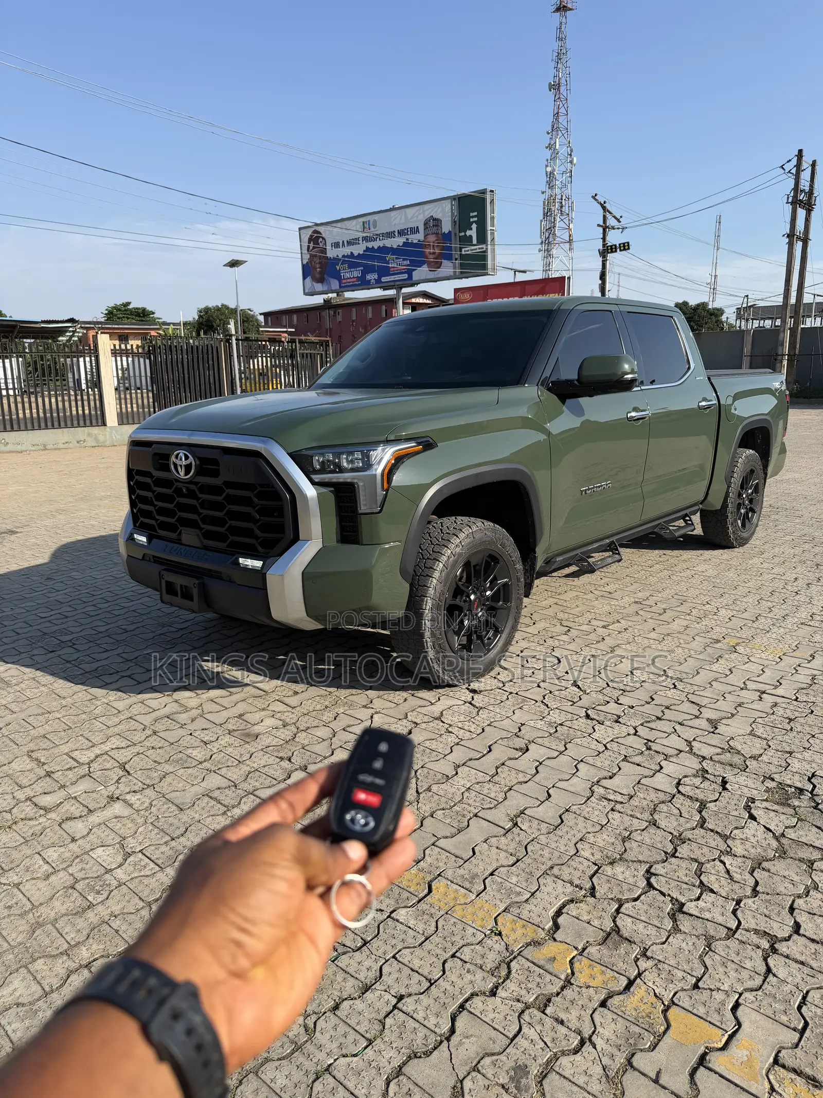 Toyota Tundra Limited 2022 Green