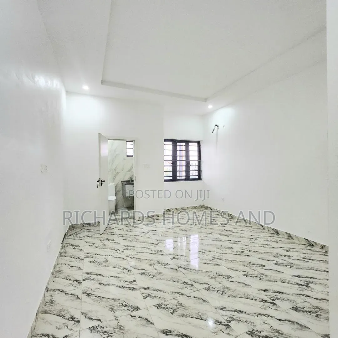 3bdrm Apartment in Ikate for rent