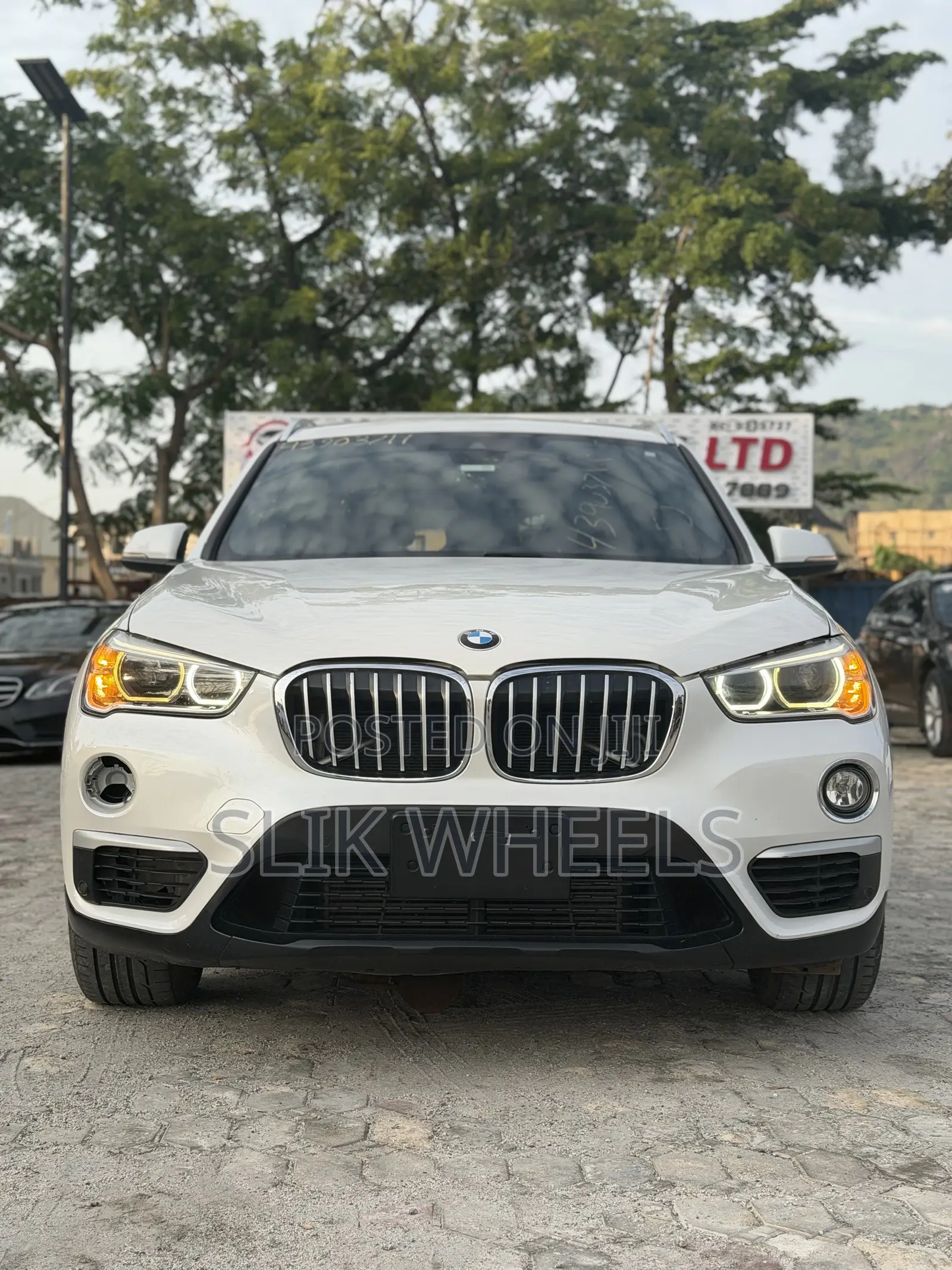 BMW X1 xDrive28i AWD 2016 Off white