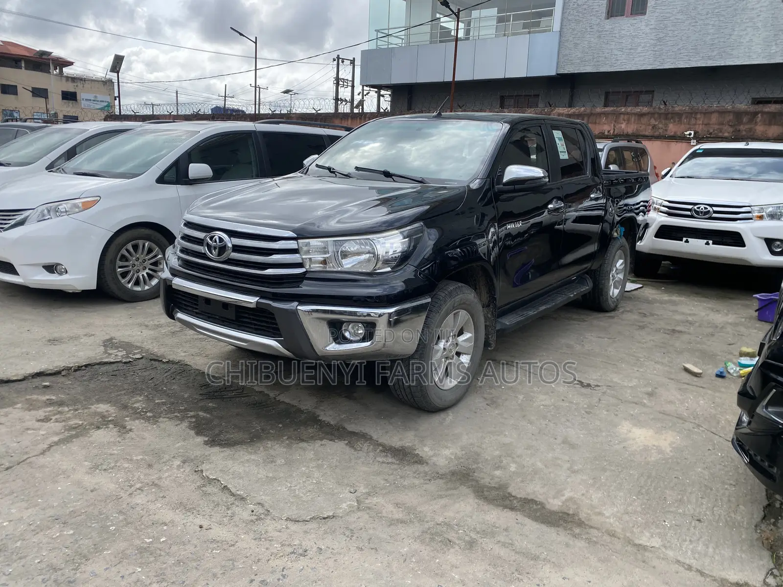 Toyota Hilux 2019 Black