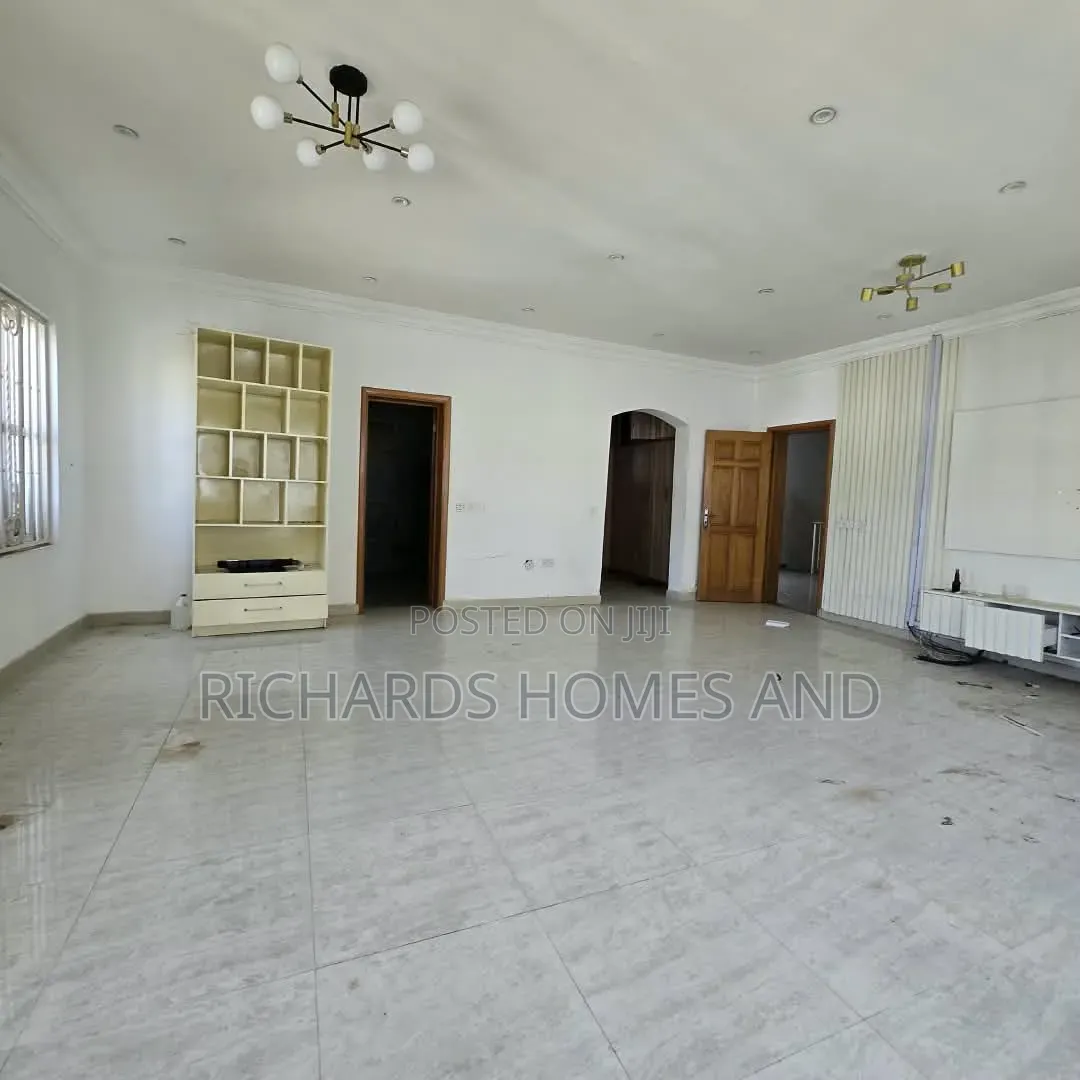 5bdrm Duplex in Victoria Garden City, VGC / Ajah for rent