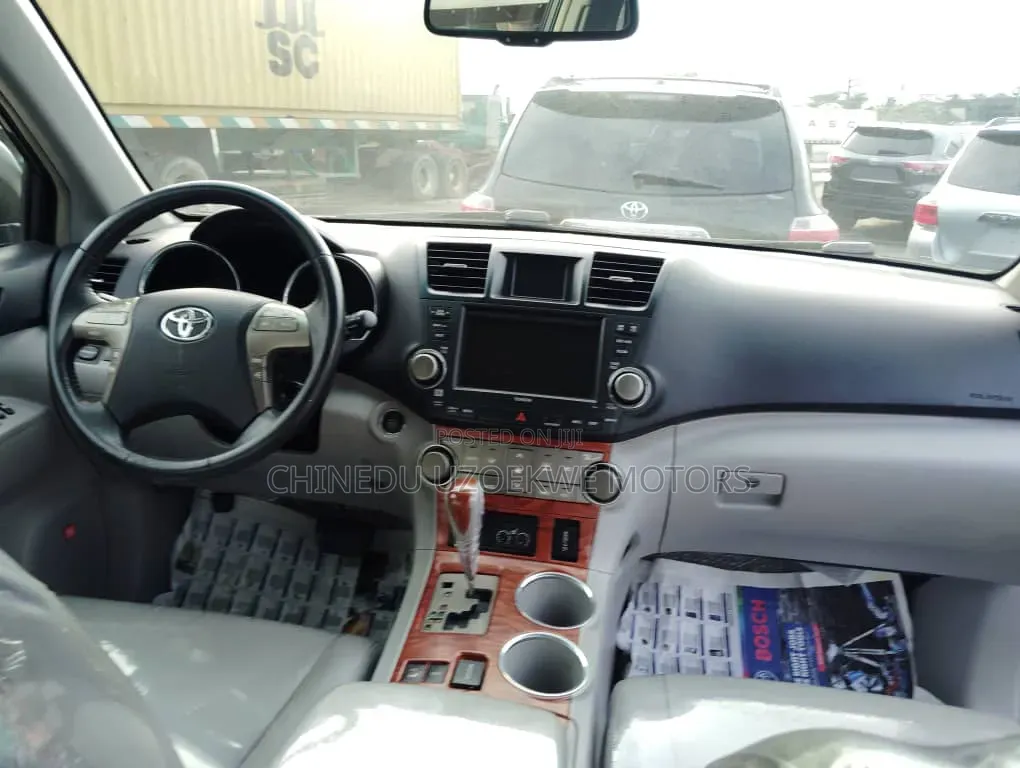 Toyota Highlander Limited 2010 Gray