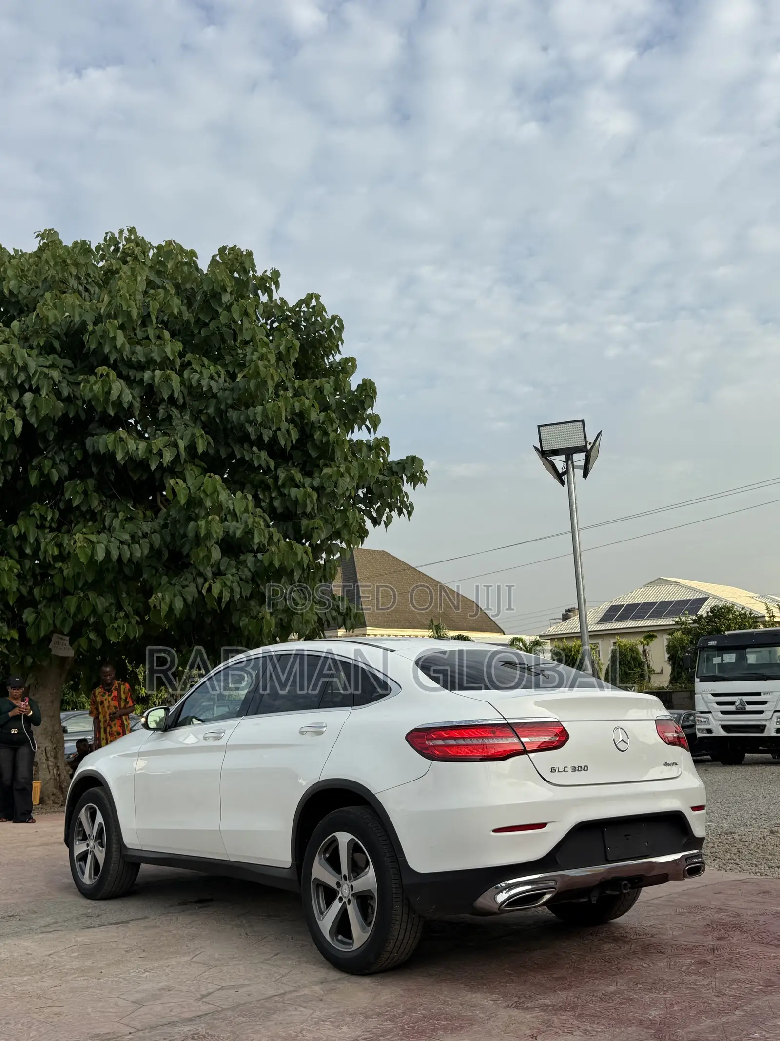 Mercedes-Benz GLC-Class 2017 White