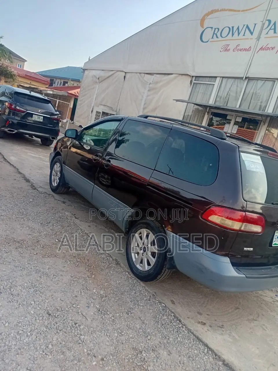 Toyota Sienna XLE 2002 Black