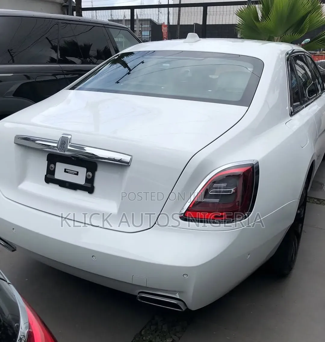 New Rolls-Royce Ghost Black Badge 2024 White