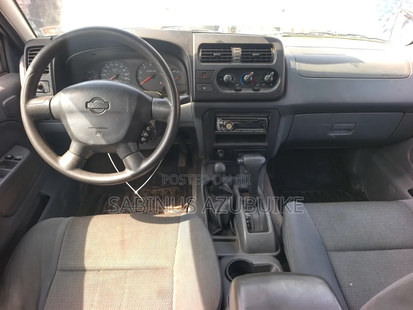 Nissan Frontier SE-V6 4x4 Standard Bed Crew Cab 116.1 in. WB 2002
