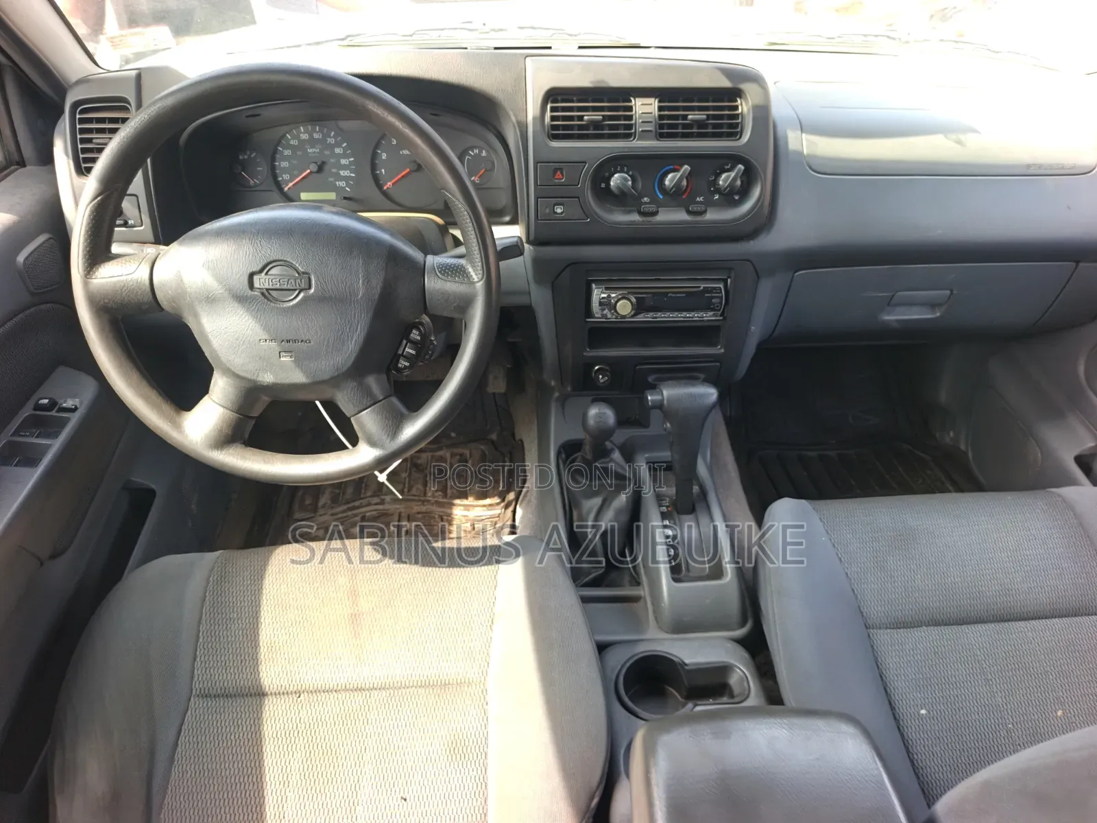 Nissan Frontier SE-V6 4x4 Standard Bed Crew Cab 116.1 in. WB 2002