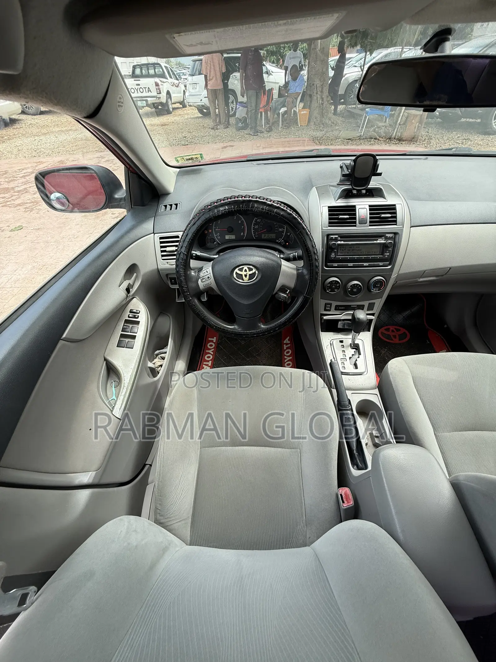 Toyota Corolla LE 4dr Sedan (1.8L 4cyl 4A) 2013 Red