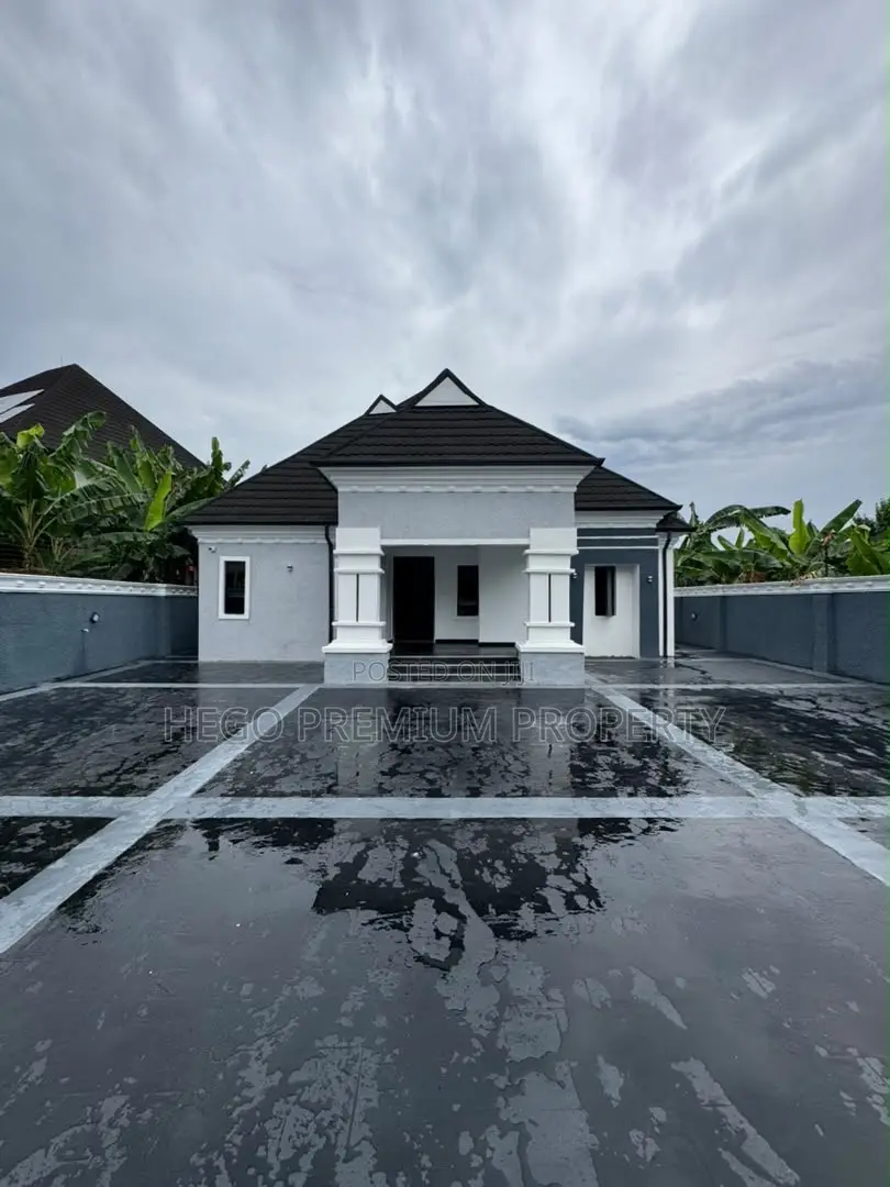 4bdrm Bungalow in Egbelu, Obio-Akpor for sale