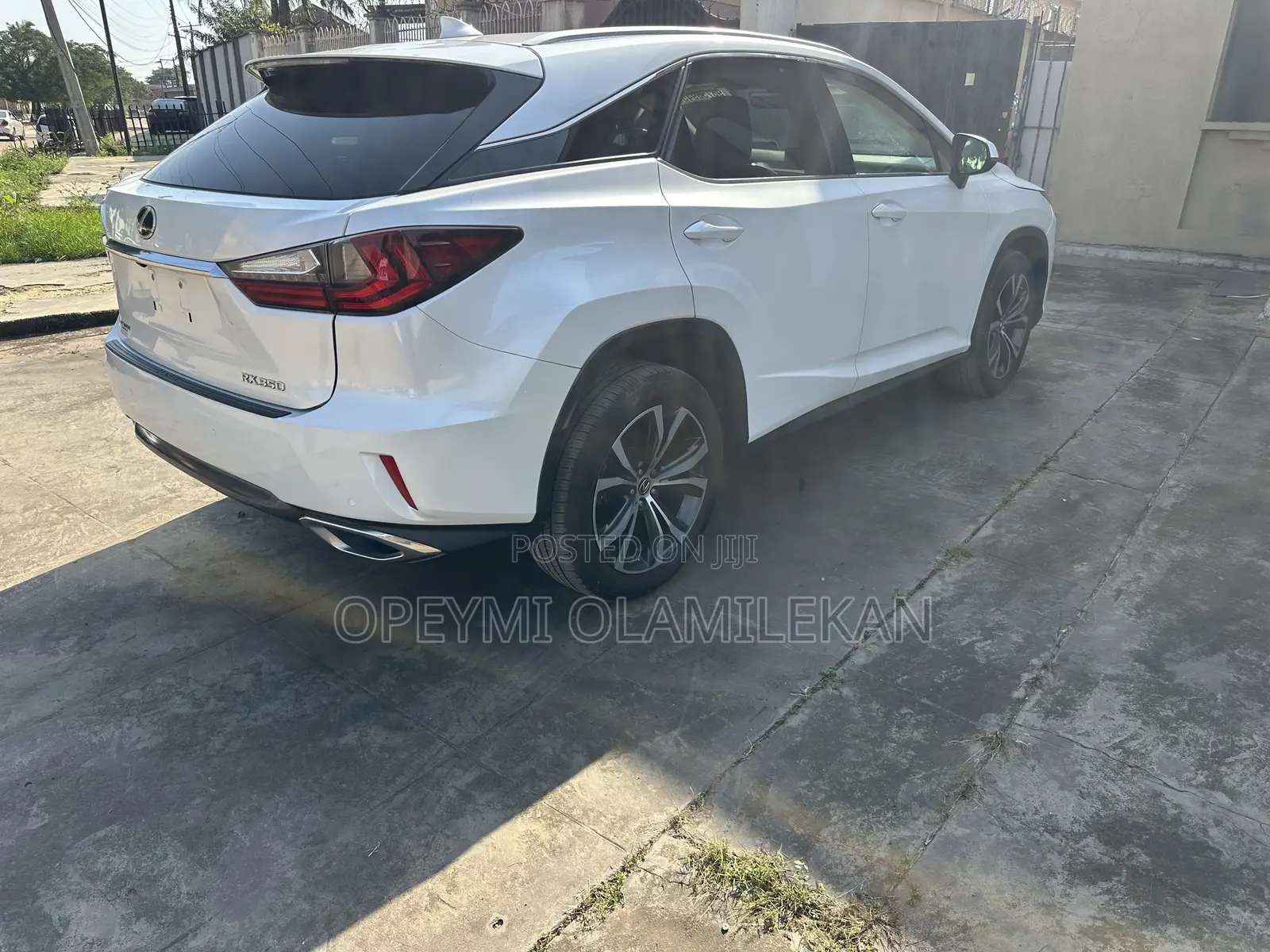 Lexus RX 350 FWD 2019 White