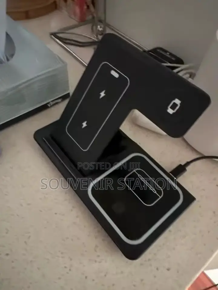 3 Port Apple Device Wireless Charger