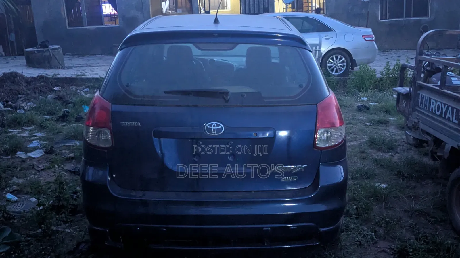 Toyota Matrix XR Hatchback AWD (1.8L 4cyl 4A) 2003 Blue