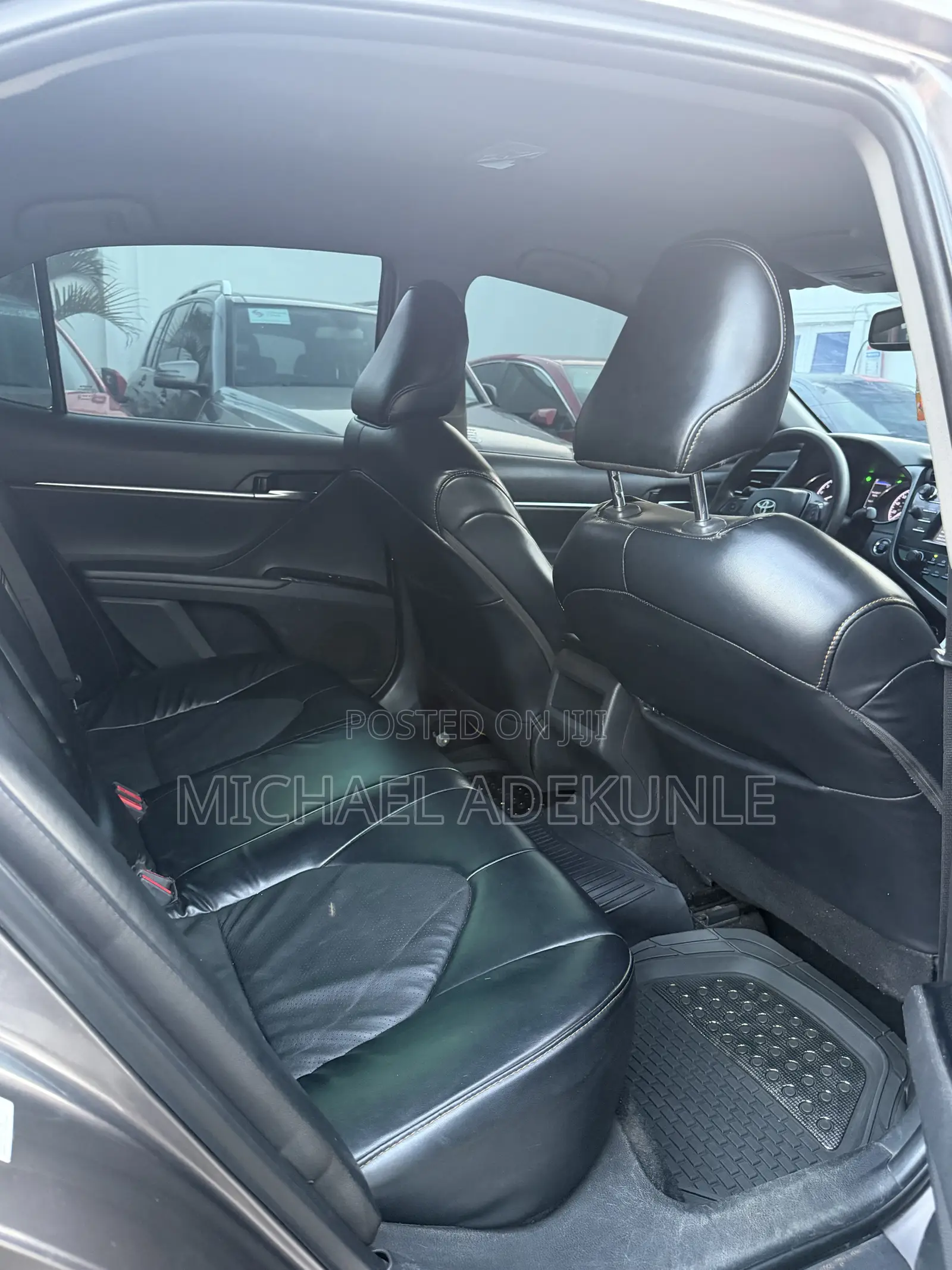 Toyota Camry XLE FWD (2.5L 4cyl 8AM) 2018 Gray