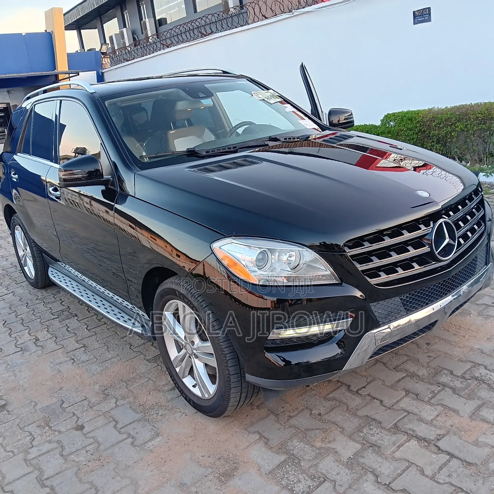Mercedes-Benz M Class ML350 4dr SUV (3.5L 6cyl 7A) 2015 Black