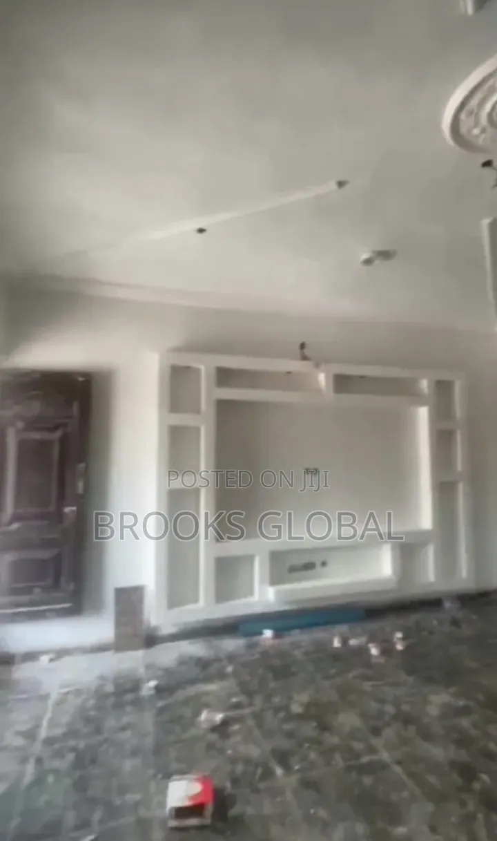 3bdrm Block of Flats in Benin City for rent