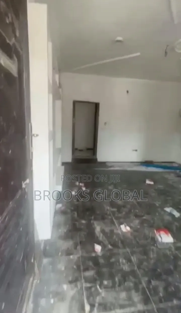 3bdrm Block of Flats in Benin City for rent