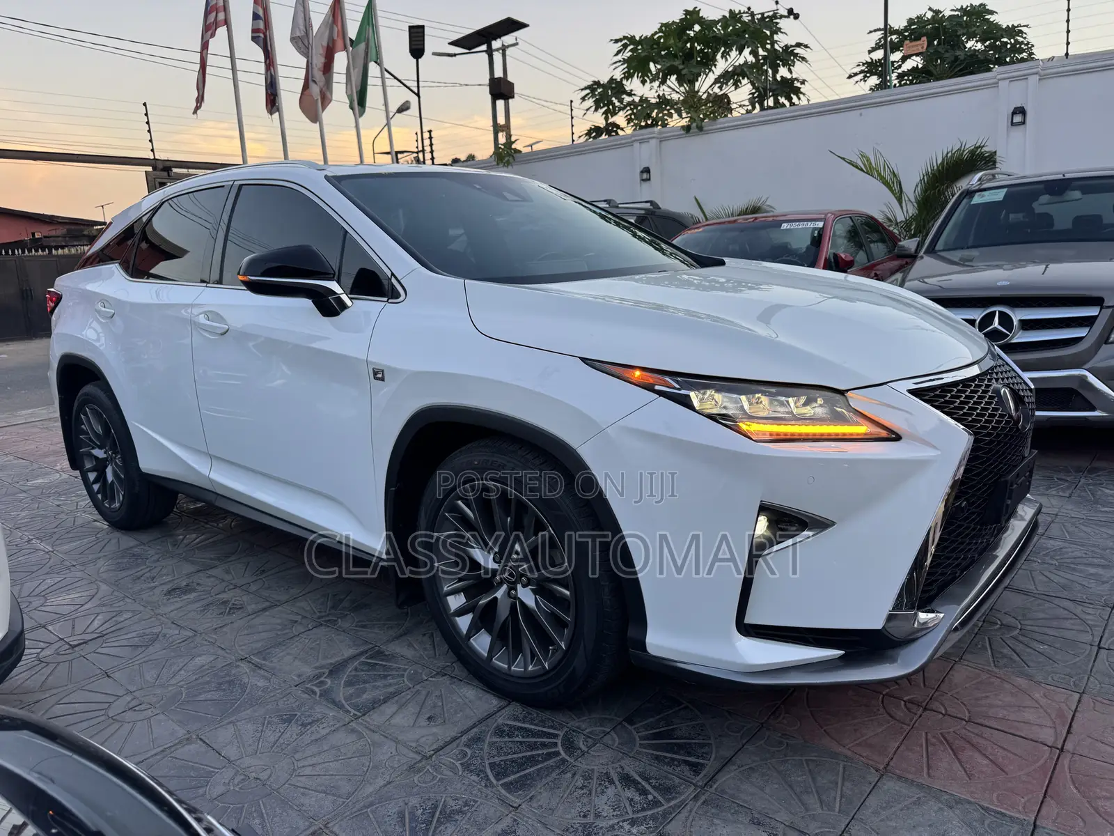 Lexus RX 350 F Sport FWD 2019 White