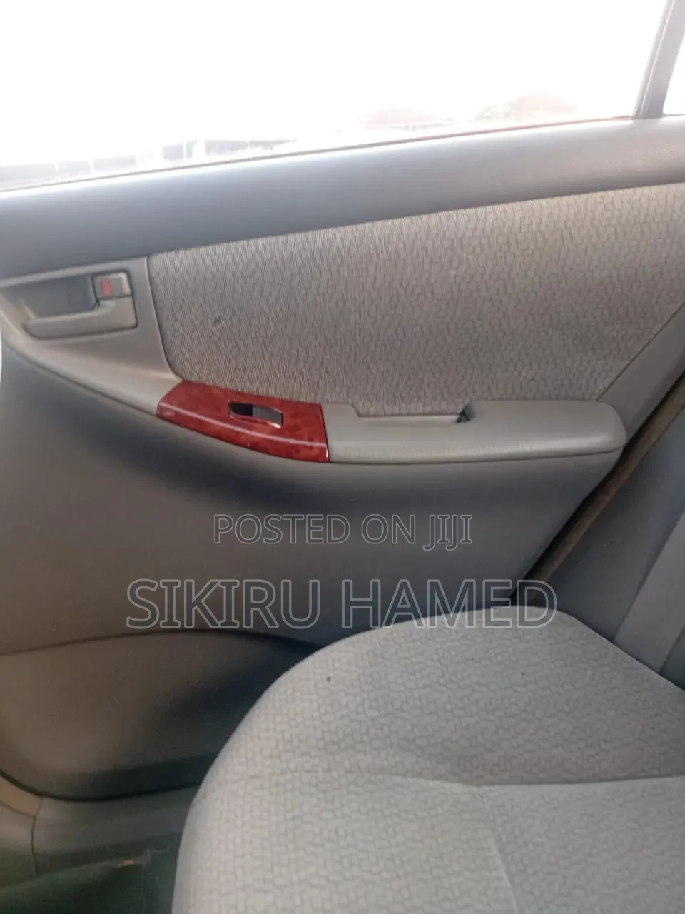 Toyota Corolla LE 2004 Silver