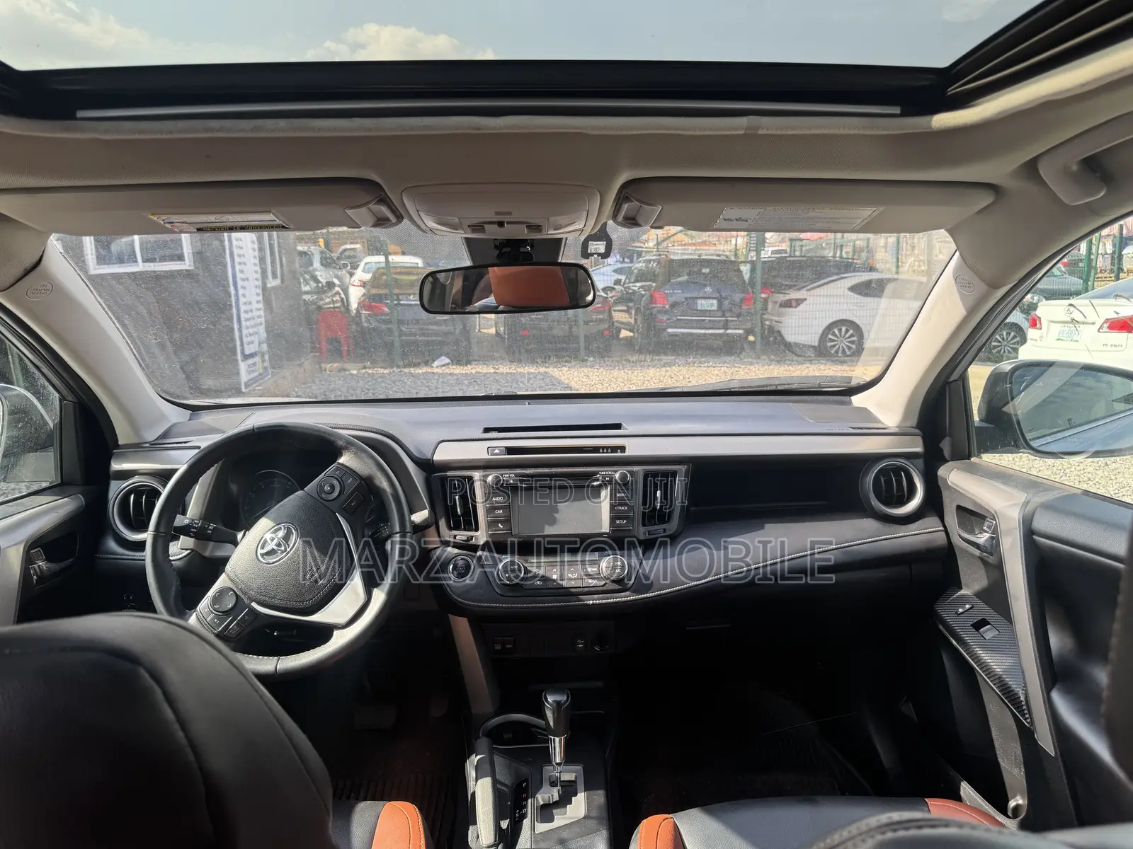 Toyota RAV4 Limited 4dr SUV (2.5L 4cyl 6A) 2018 Silver