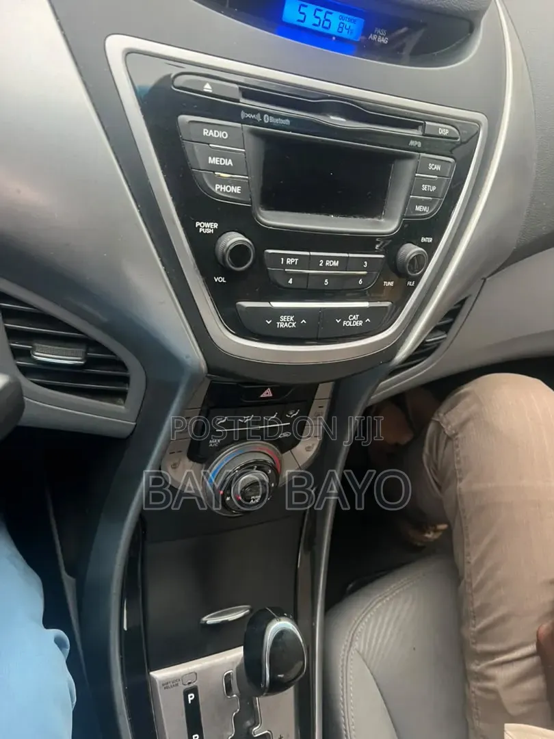 Hyundai Elantra GLS Sedan FWD (1.8L 4cyl 6A) 2013 Gray
