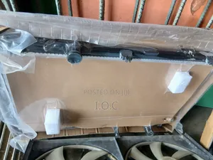 Radiator for Lexus Is 250 2007,2008,2009,2010,2011,2012