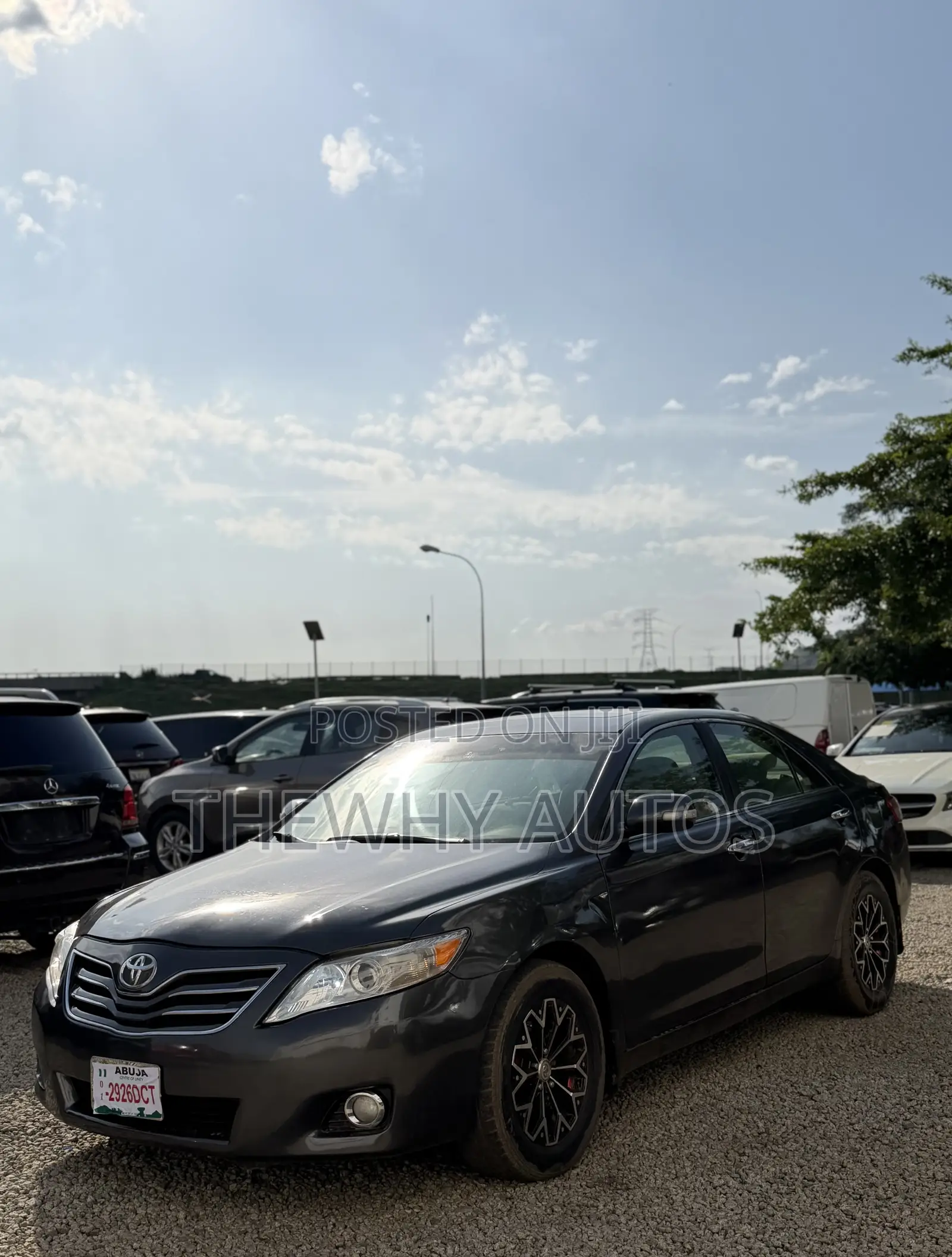 Toyota Camry LE 4dr Sedan (2.5L 4cyl 6AM) 2010 Gray
