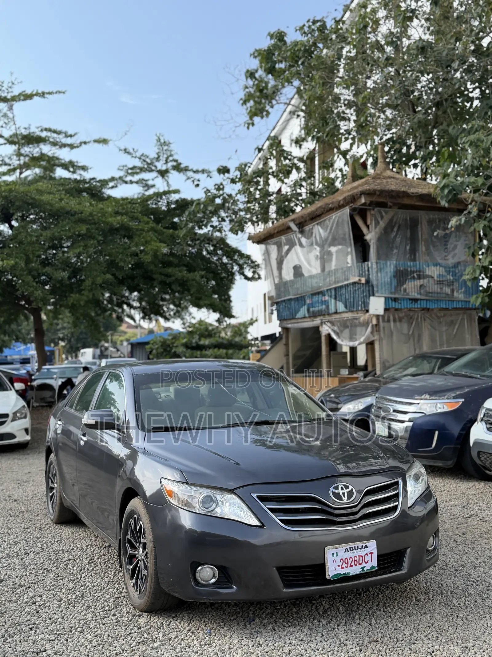 Toyota Camry LE 4dr Sedan (2.5L 4cyl 6AM) 2010 Gray