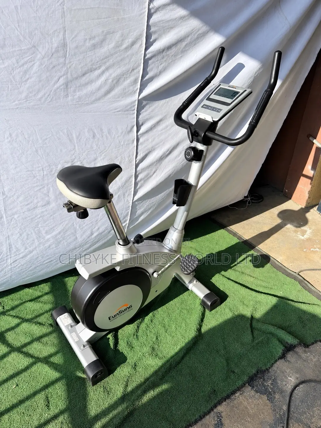 Commercial Exercise Bike ( Made in Korea )