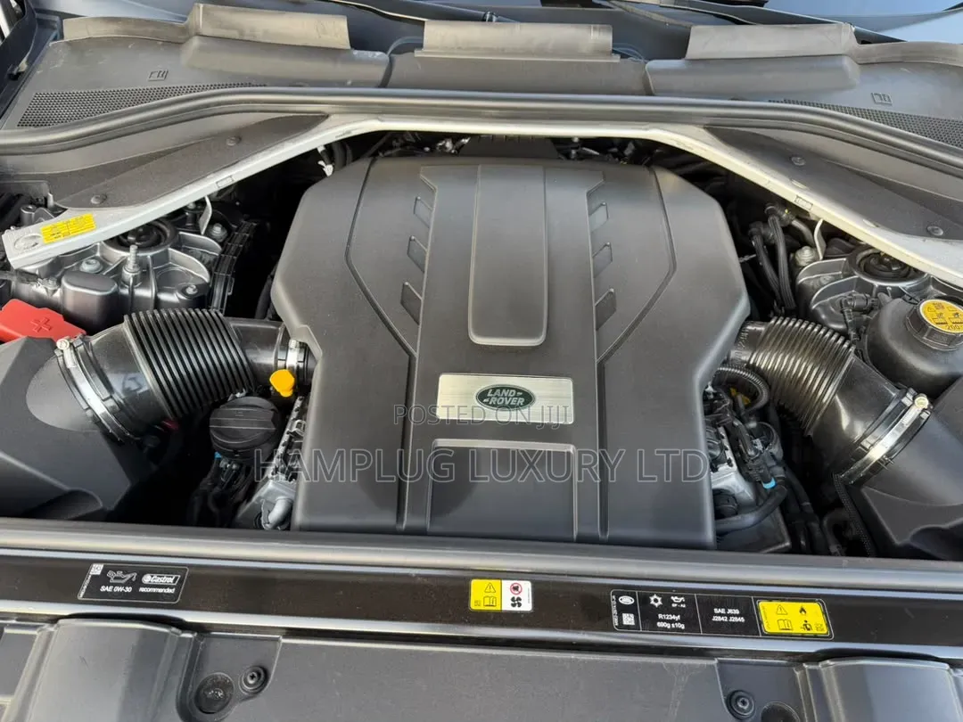 Land Rover Range Rover 2025 Silver