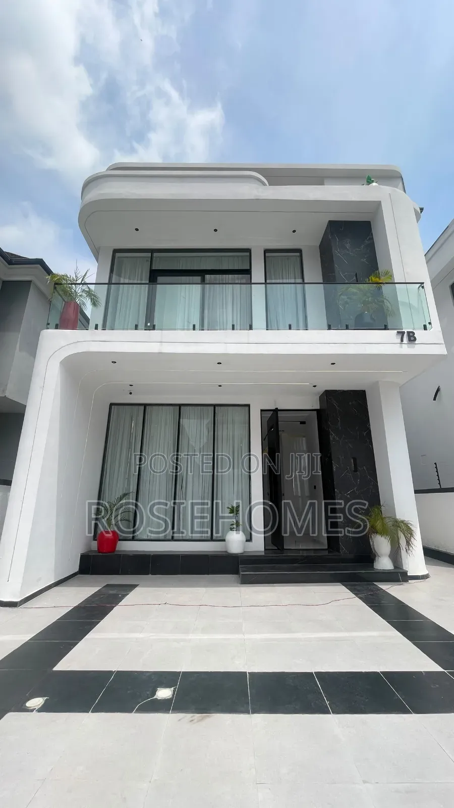 5bdrm Duplex in Harris Drive, VGC / Ajah for sale