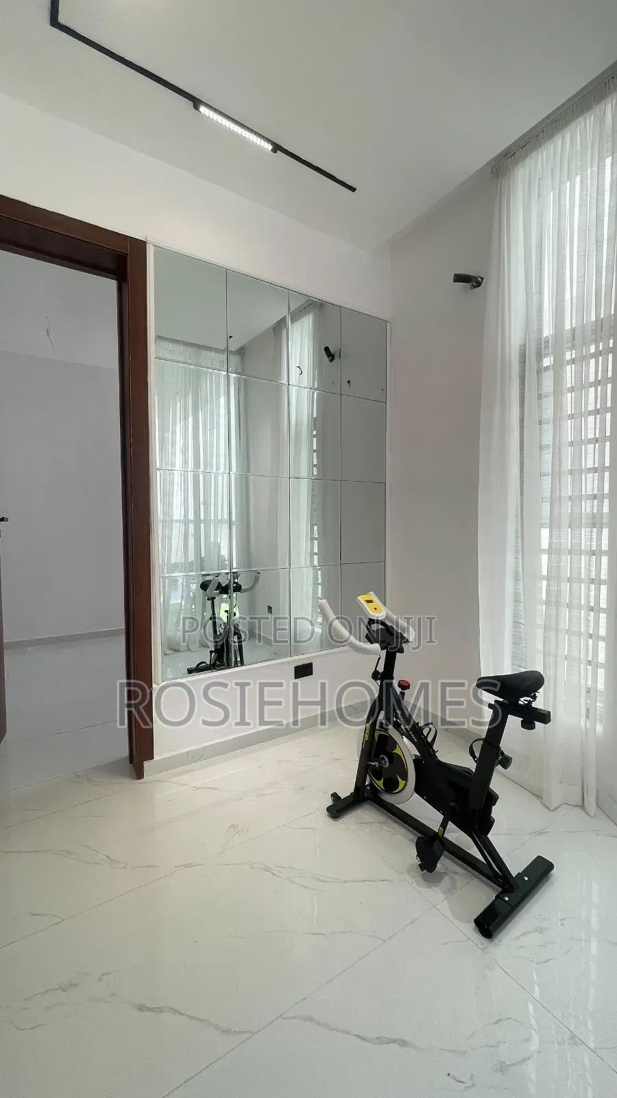 5bdrm Duplex in Harris Drive, VGC / Ajah for sale