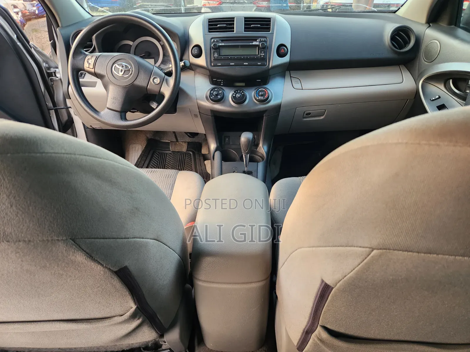 Toyota RAV4 2012 Silver