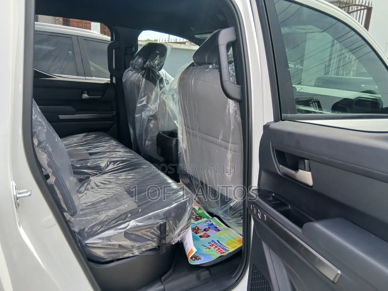 New Toyota Tacoma TRD Off-Road Double Cab 4WD 5.0 ft. SB (Automatic)