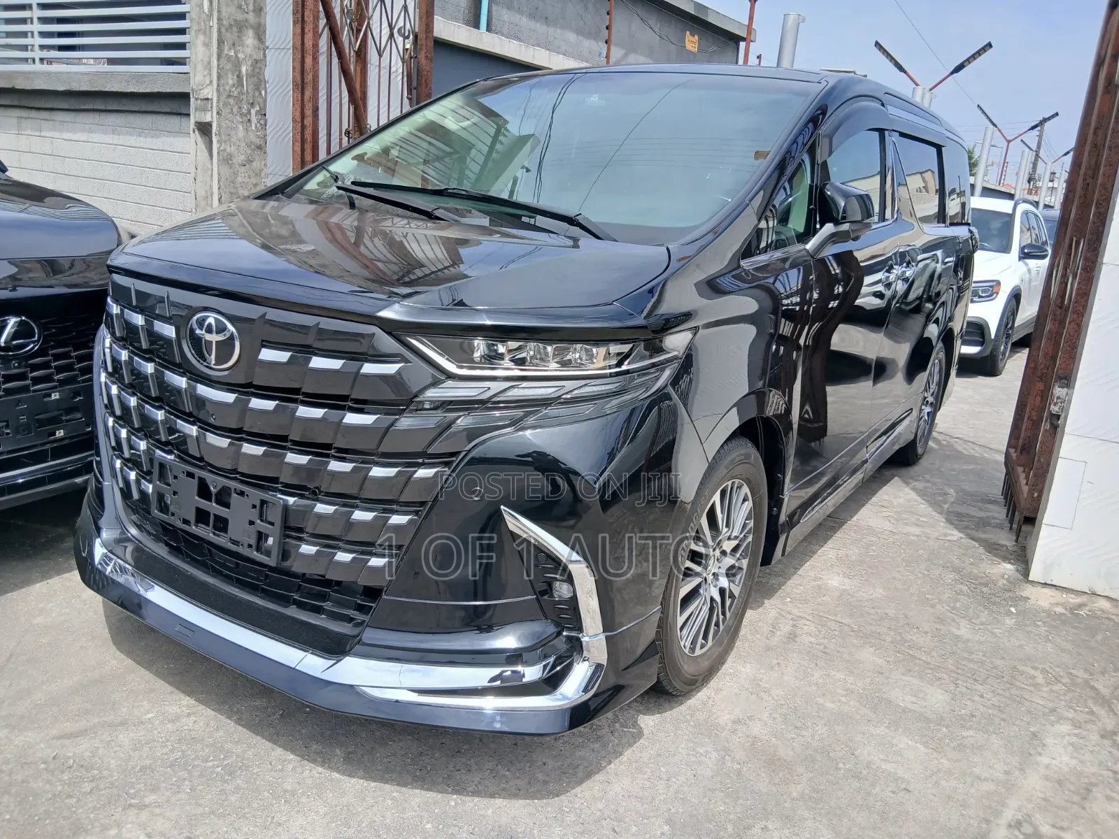 Toyota Vellfire V 2.5 4WD 7-Seater 2016 Black