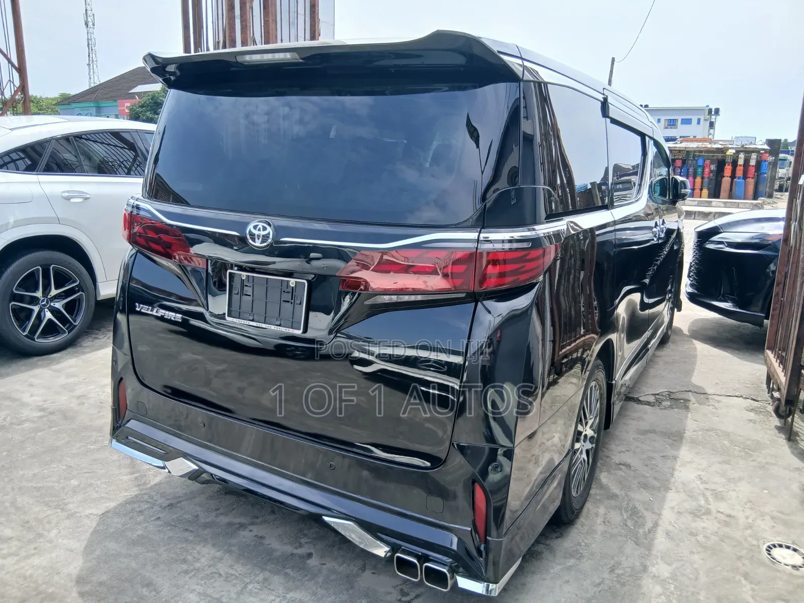 Toyota Vellfire V 2.5 4WD 7-Seater 2016 Black