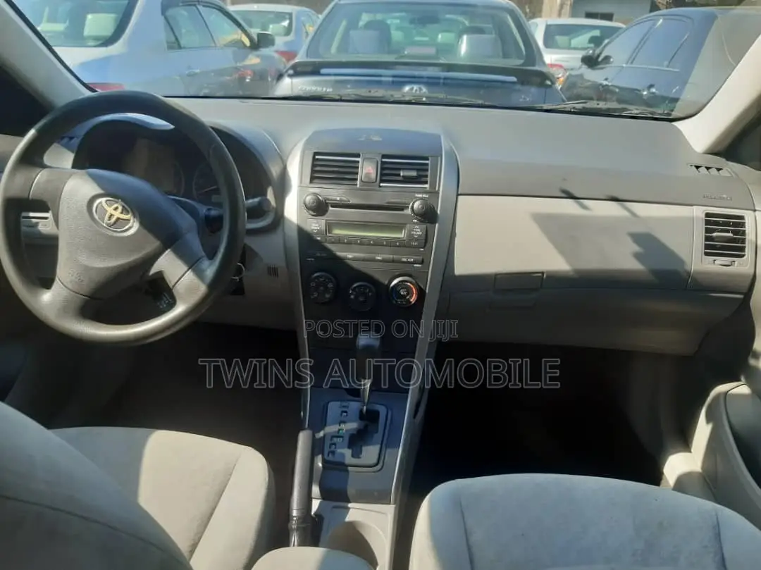 Toyota Corolla LE 4dr Sedan (1.8L 4cyl 4A) 2010 Blue