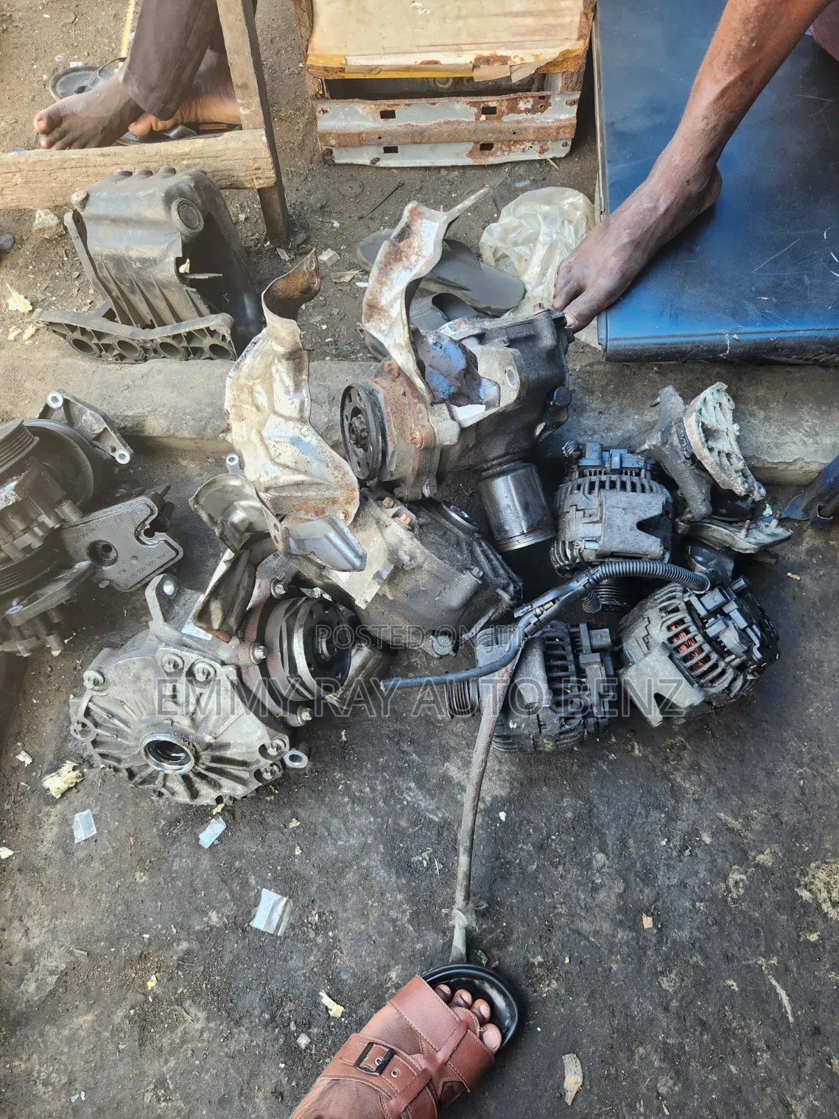 I Have Ur Asesire Ur Benz but Compressor and Alternator and Power Pump