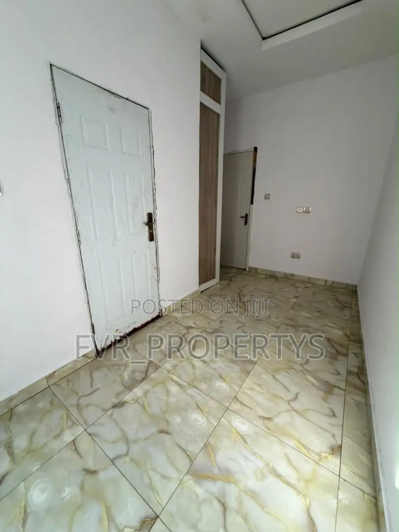 1bdrm Shared Apartment in Divine Homes, Lekki for rent