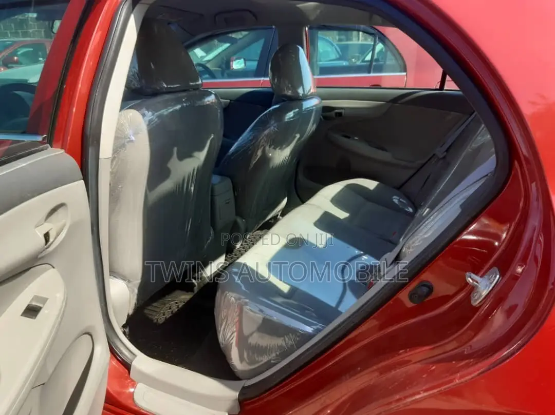 Toyota Corolla LE 4dr Sedan (1.8L 4cyl 4A) 2010 Red