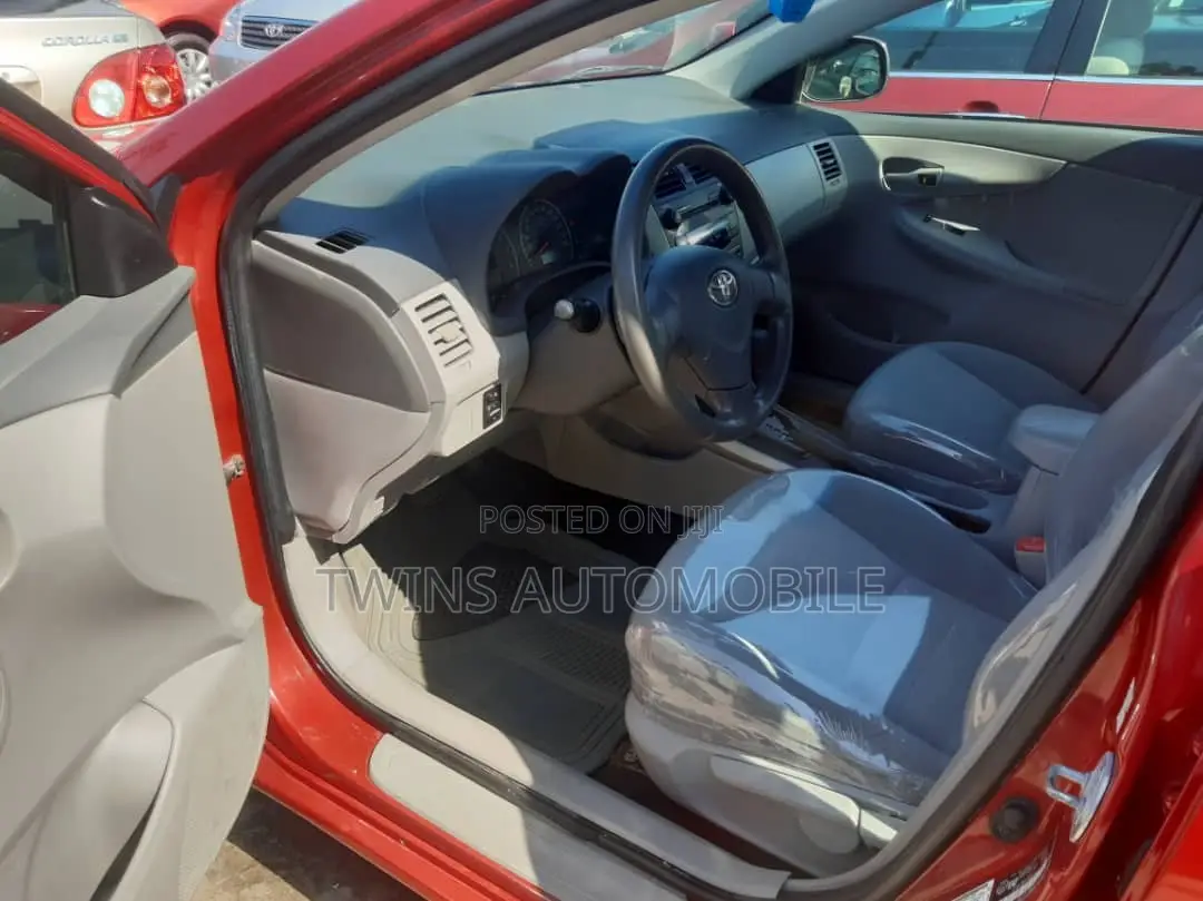 Toyota Corolla LE 4dr Sedan (1.8L 4cyl 4A) 2010 Red