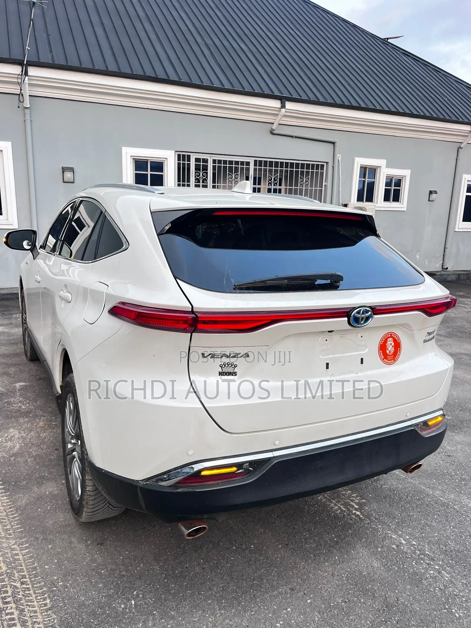 Toyota Venza XLE AWD 2023 White