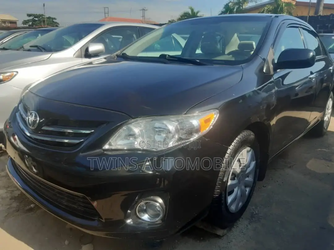 Toyota Corolla LE 4dr Sedan (1.8L 4cyl 4A) 2010 Black