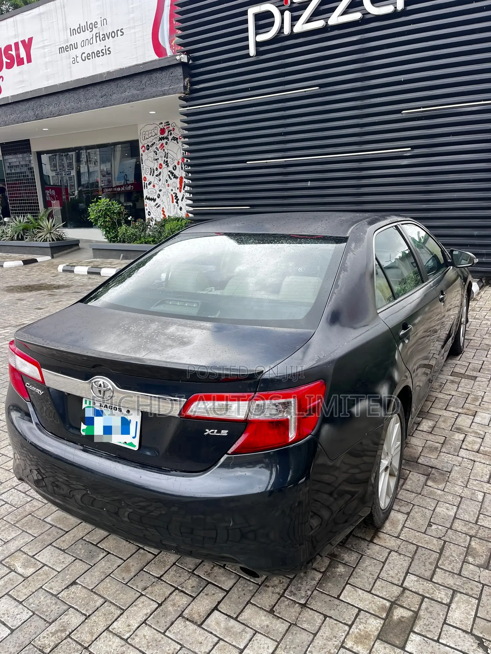 Toyota Camry XLE 4dr Sedan (2.5L 4cyl 6A) 2013 Blue