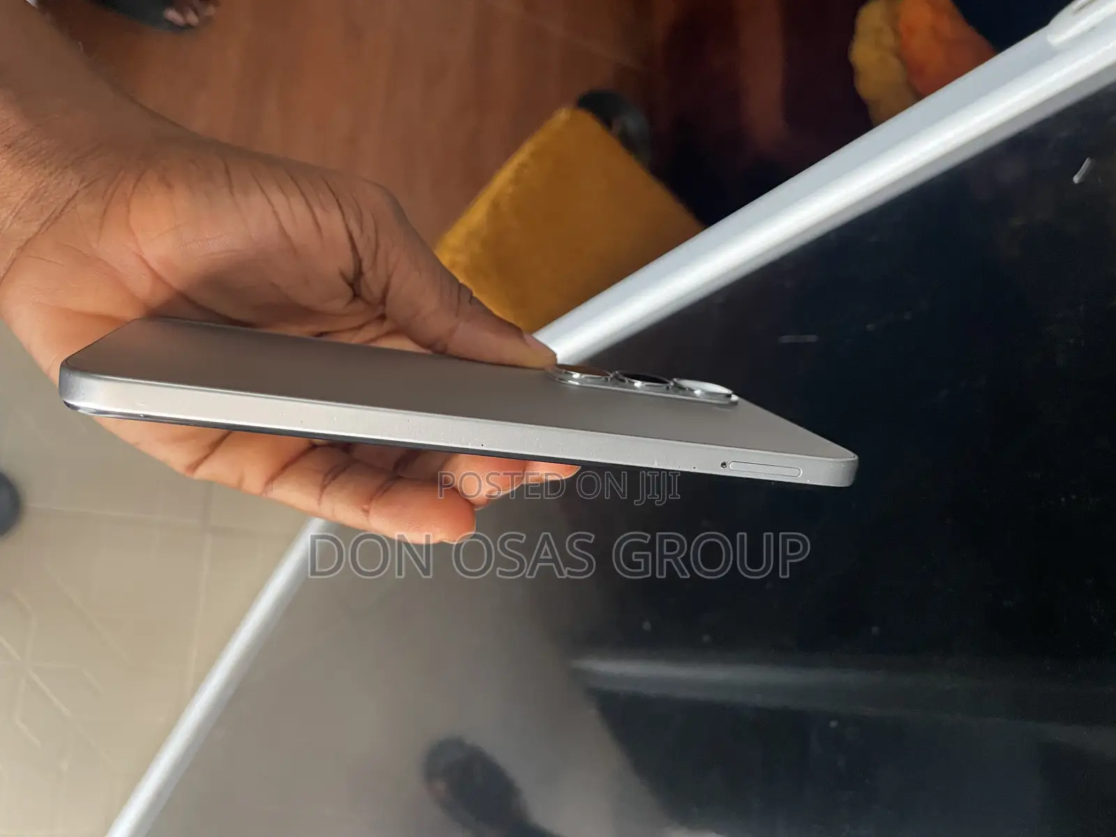 Infinix Hot 60i 128 GB White