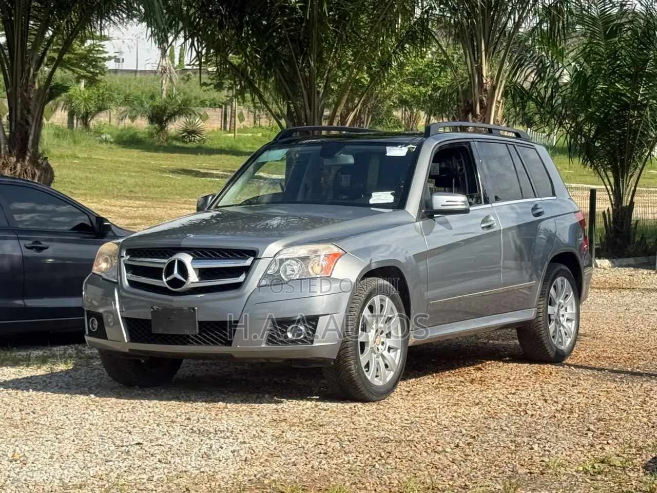 Mercedes-Benz GLK-Class 2011 Gray