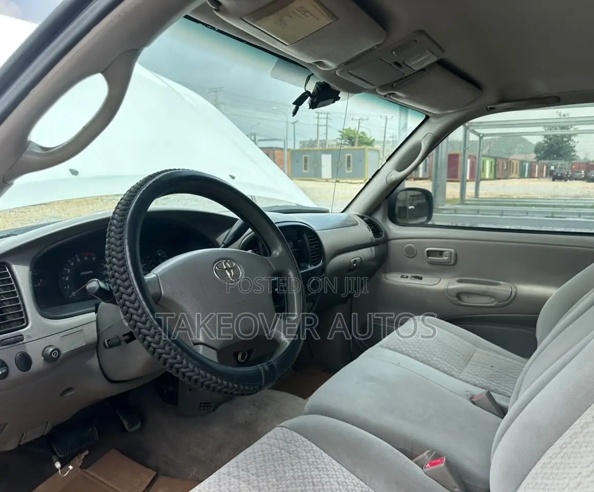 Toyota Tacoma 2004 White