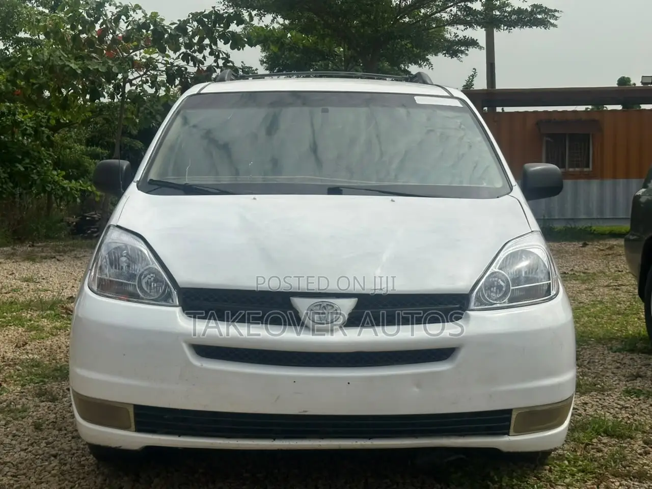 Toyota Sienna 2005 White