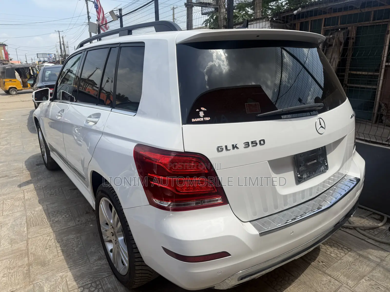 Mercedes-Benz GLK-Class Base GLK 350 4dr AWD 4MATIC (3.5L 6cyl 7A) 2015