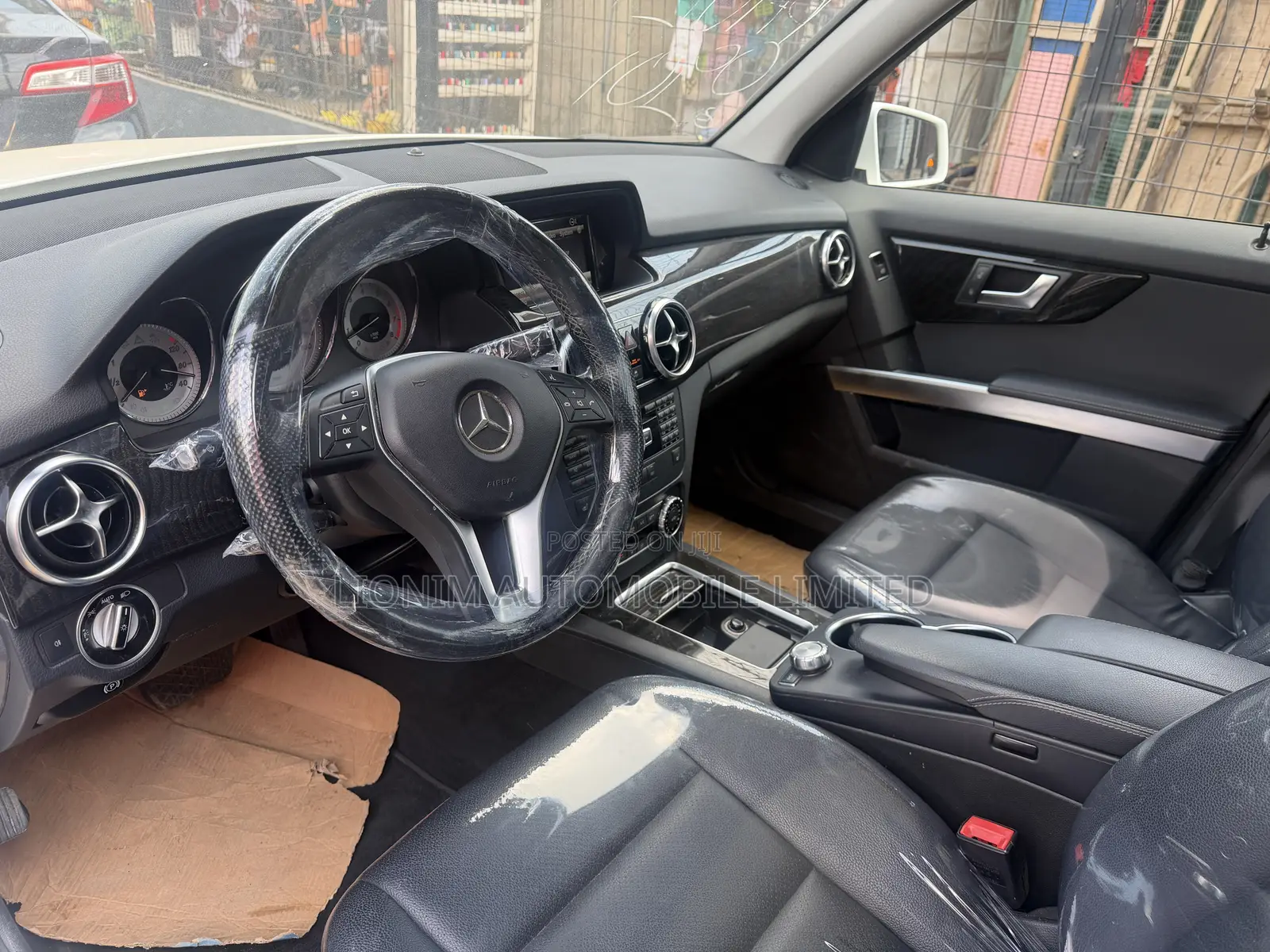 Mercedes-Benz GLK-Class Base GLK 350 4dr AWD 4MATIC (3.5L 6cyl 7A) 2015